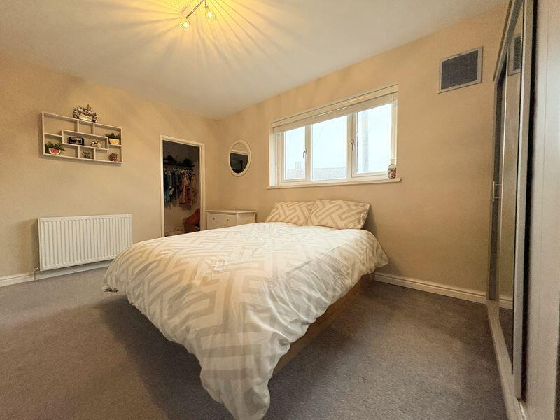 House in North Tyneside, Chirton - More