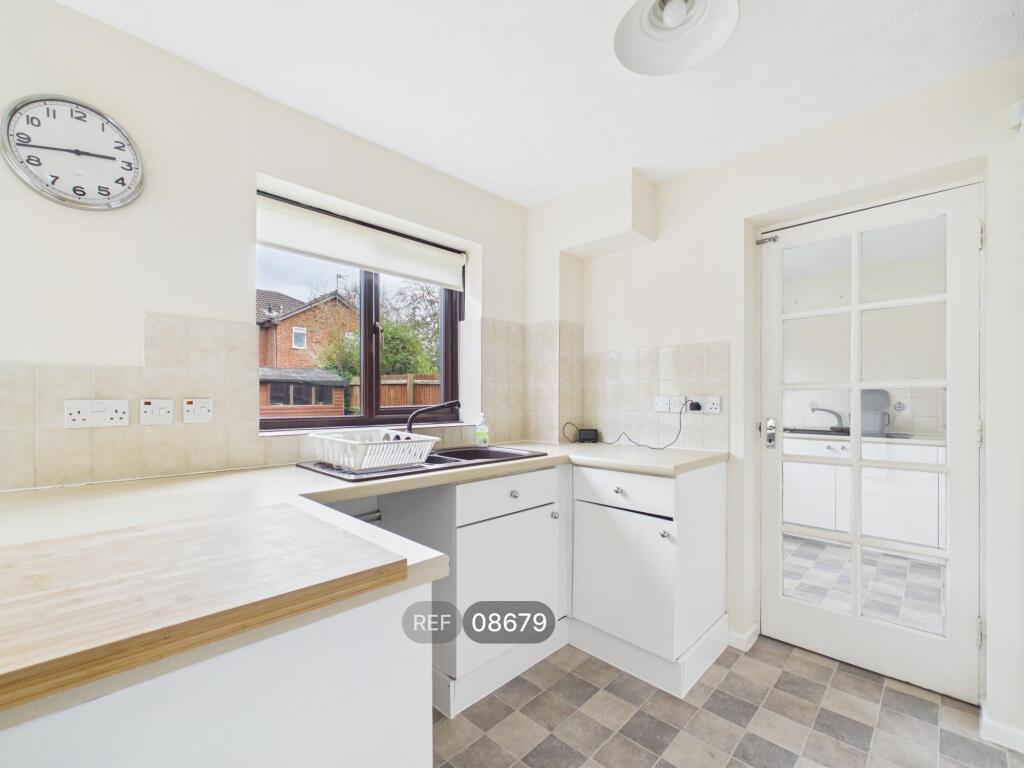 House in Peterborough - View 4