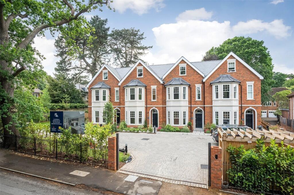 Main image of property: Oak Mount Place, Old Avenue, Weybridge, Surrey, KT13