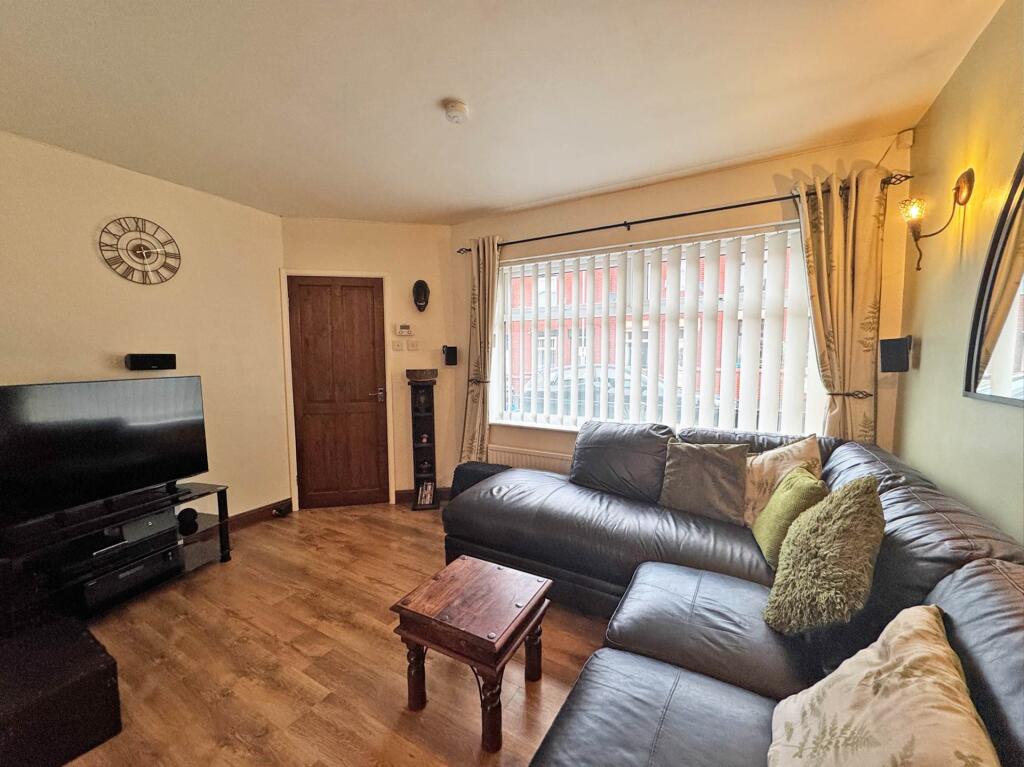 Houghton Street, Royton photo 4