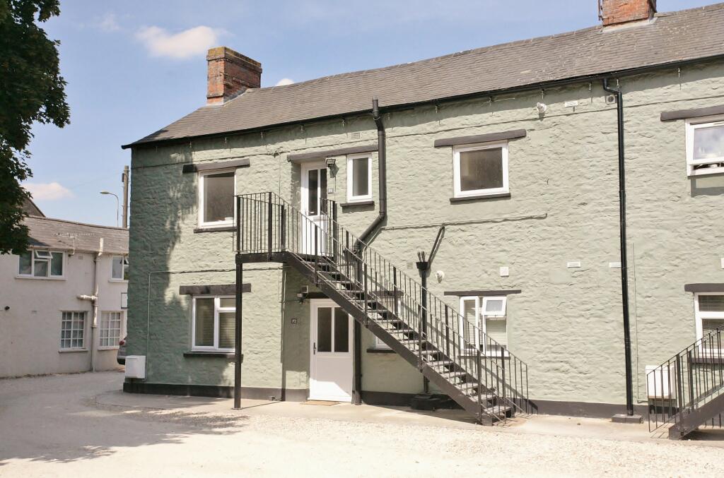 Main image of property: 31 Banbury Road, Kidlington, Oxford, Oxford, OX5