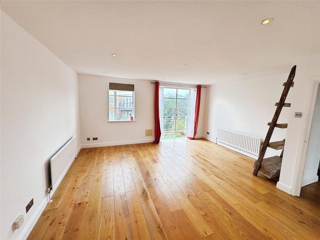 Main image of property: Narrow Street, London, E14