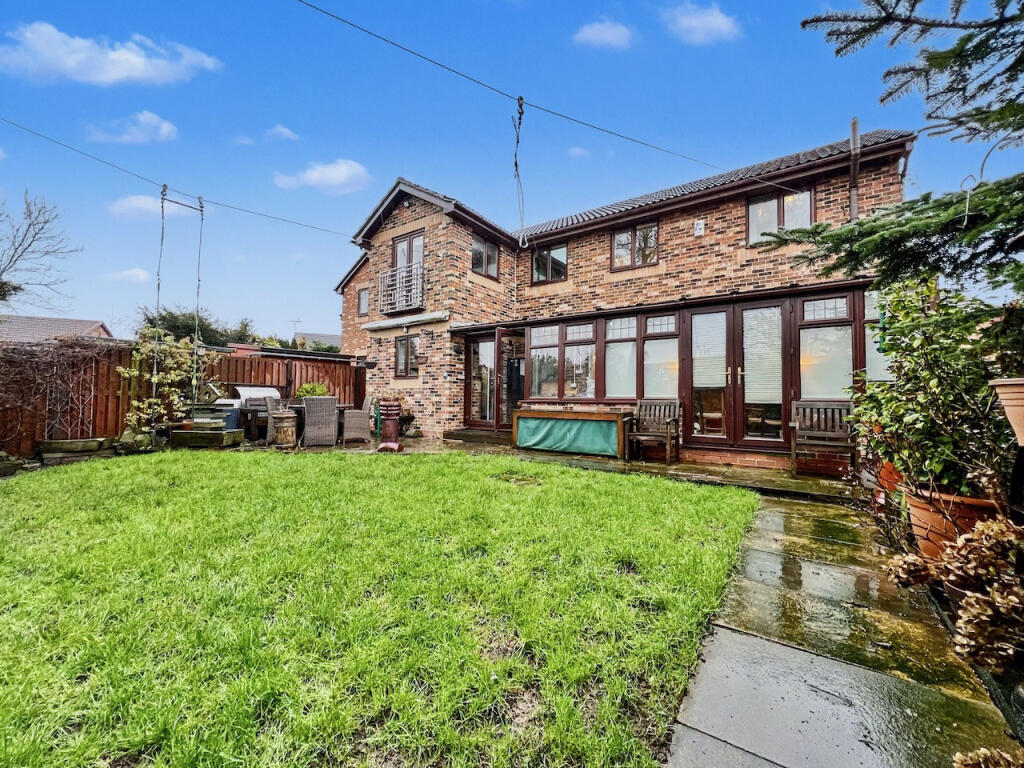 Silkstone Close, Tankersley, Barnsley, S75 photo 3