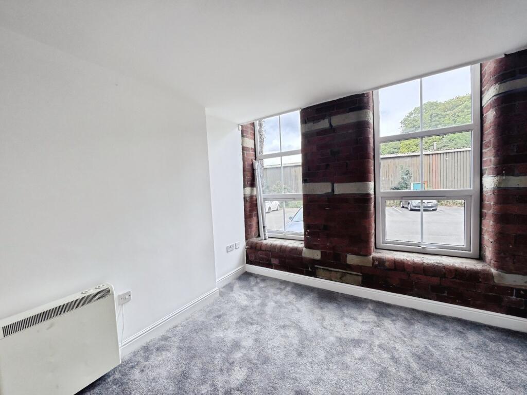 Apartment in Bradford - View 4