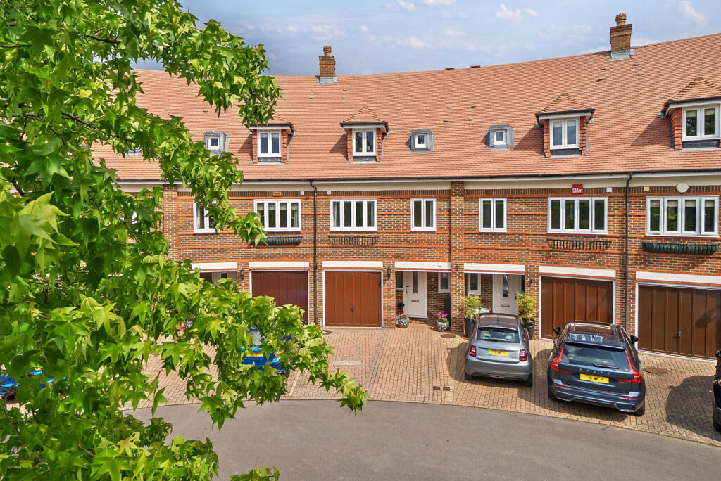 Main image of property: St. Nicholas Crescent, Pyrford, GU22