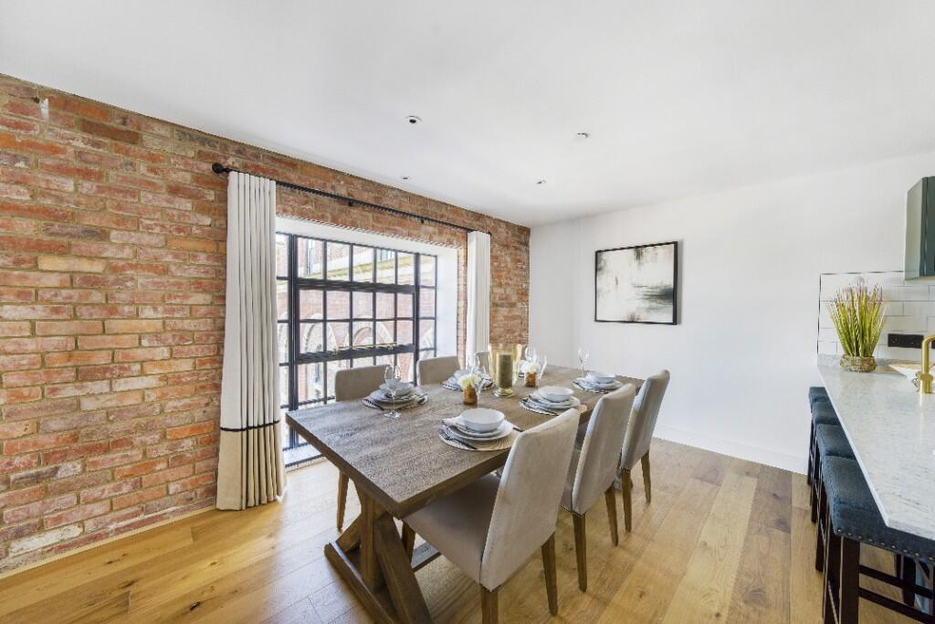 Apartment in Dorchester, Dorset - View 4