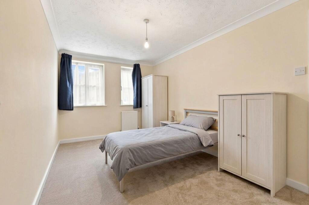 Apartment in London - View 3