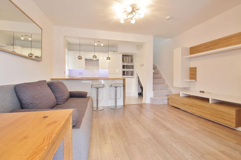 Main image of property: Stanleycroft Close, Isleworth, TW7