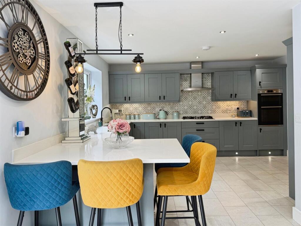 House in Doncaster - View 5