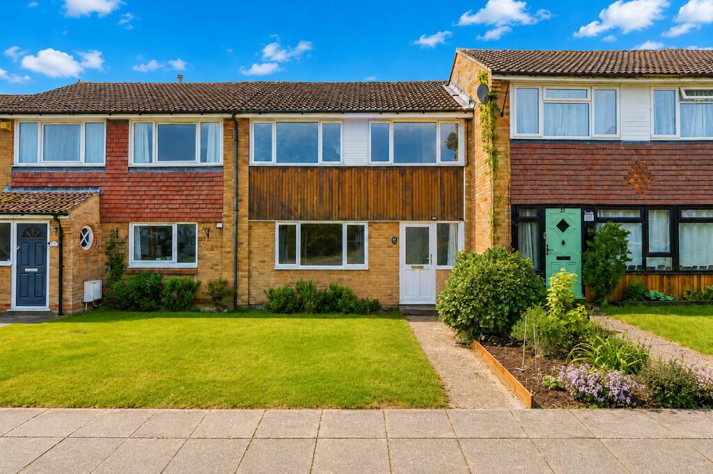 Main image of property: Russell Close, Kensworth, Dunstable, Bedfordshire, LU6