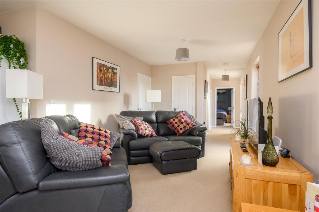 Allerton Bywater, Castleford, WF10 photo 3