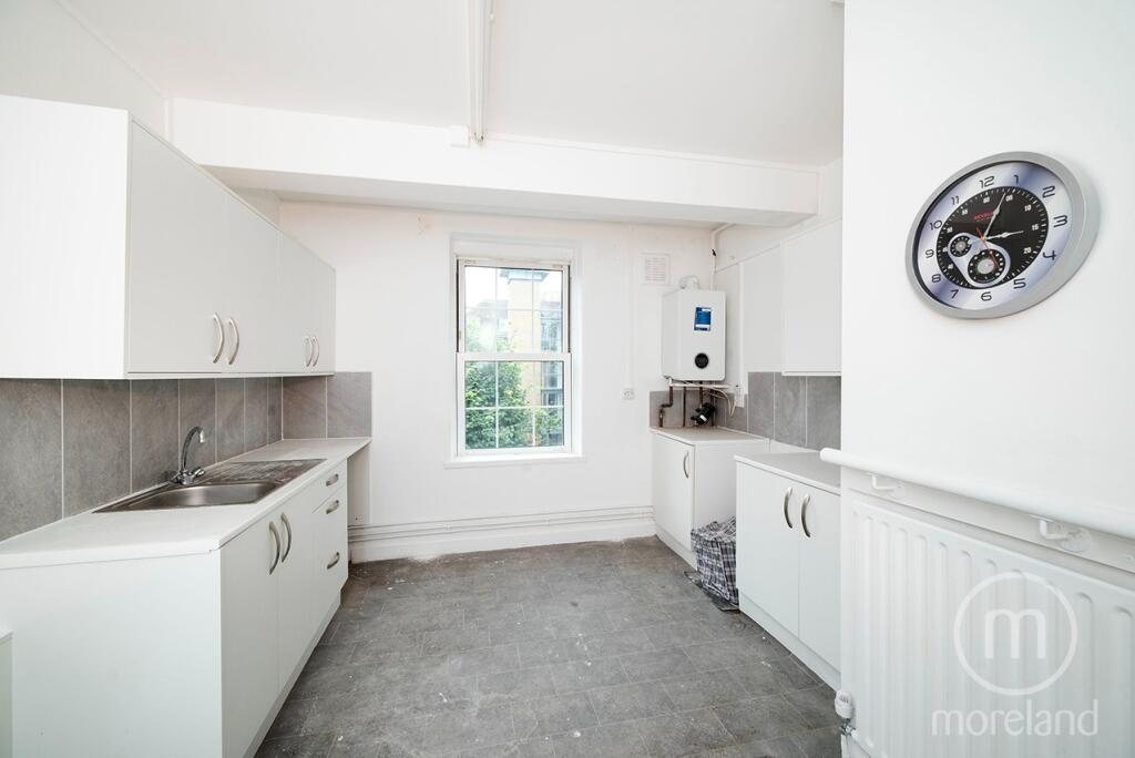 Apartment in London - View 4