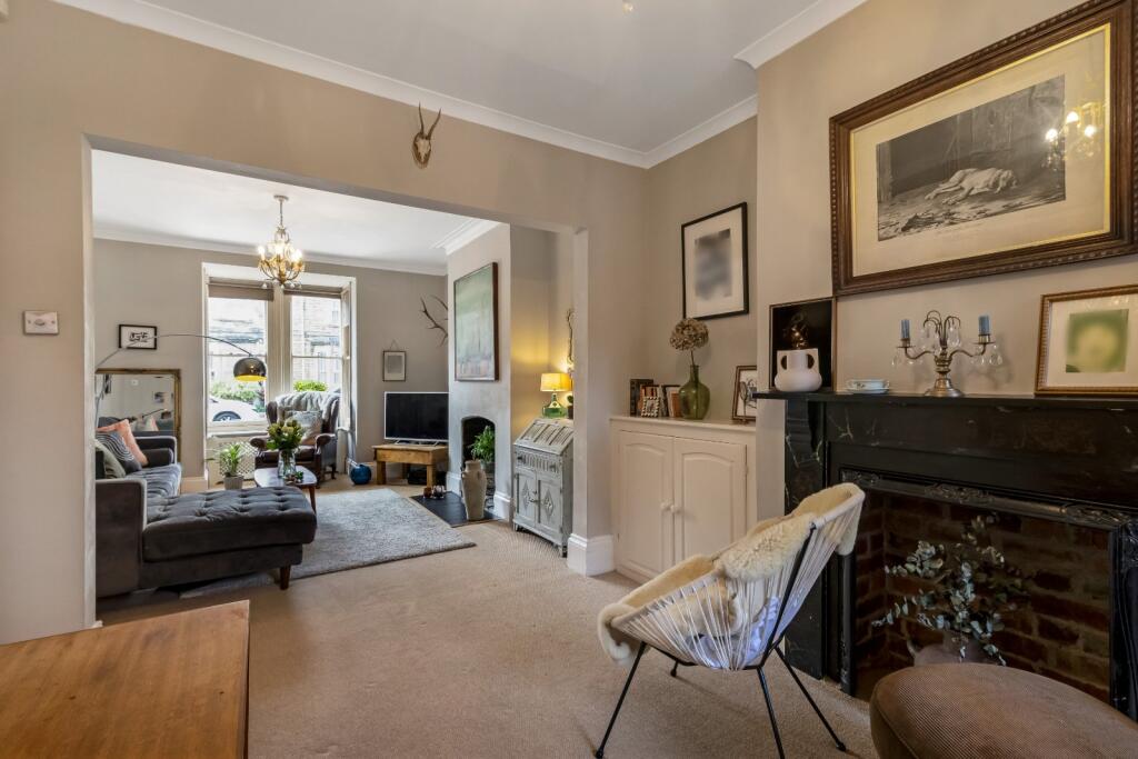Victoria Road, Cirencester, Gloucestershire, GL7 photo 2
