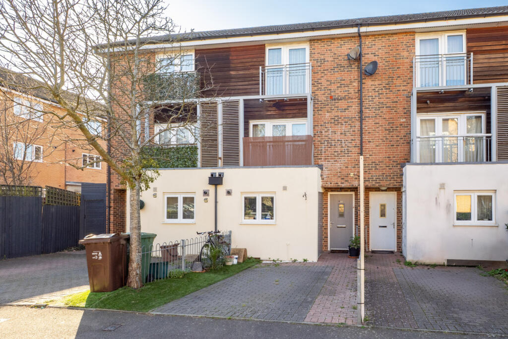 Main image of property: Hengist Way, Wallington, Surrey, SM6