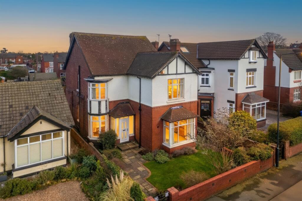 Main image of property: Axholme Road, Doncaster, South Yorkshire, DN2 4AW