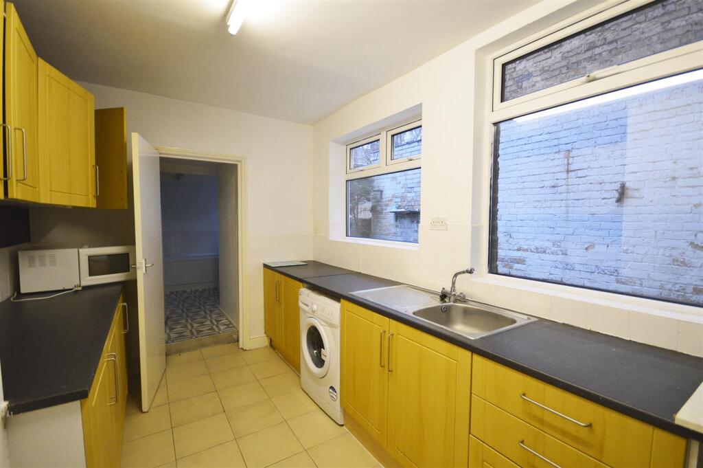 House in York - View 4