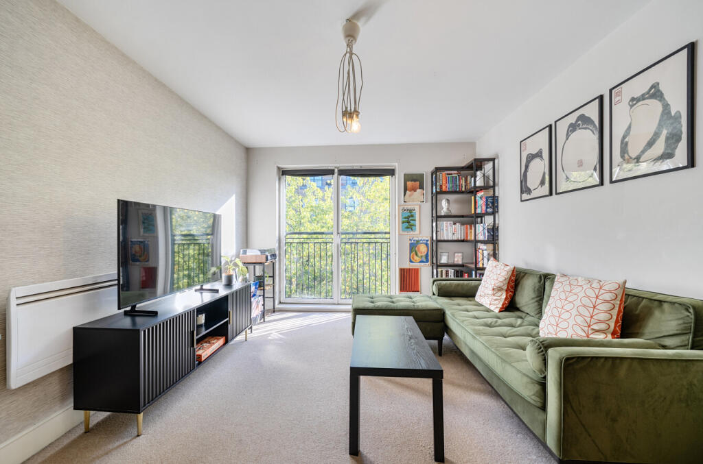 Apartment in London, Bromley-by-Bow, Poplar - More