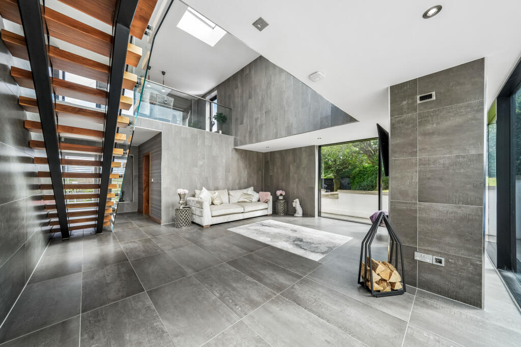 House in Glasgow - View 2