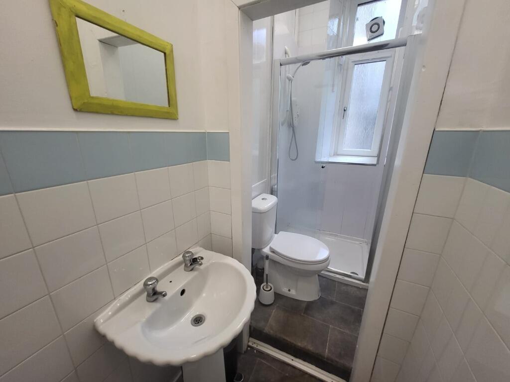 6 bedroom duplex for rent