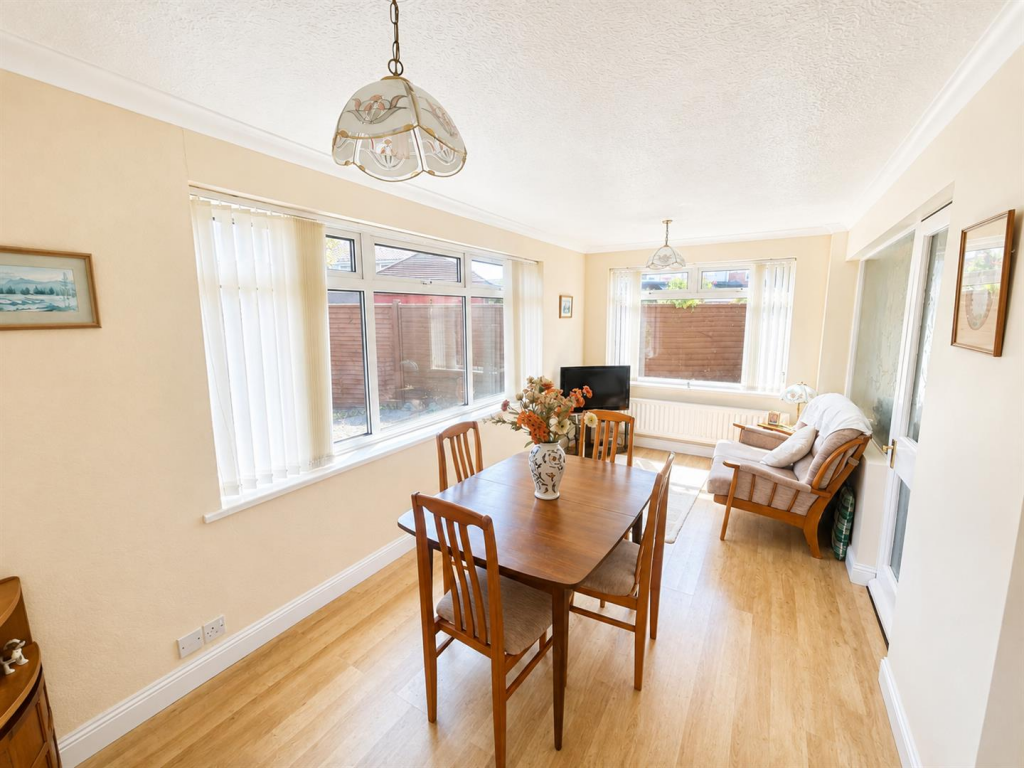 House in Bridgwater, West Bridgwater, Durleigh & Haygrove, Somerset - More