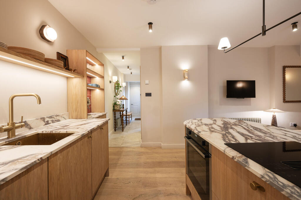 Apartment in London - View 4