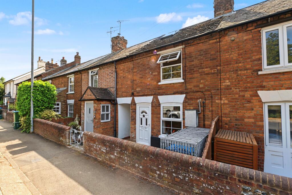 Main image of property: Buckland Wharf, Buckland, Aylesbury