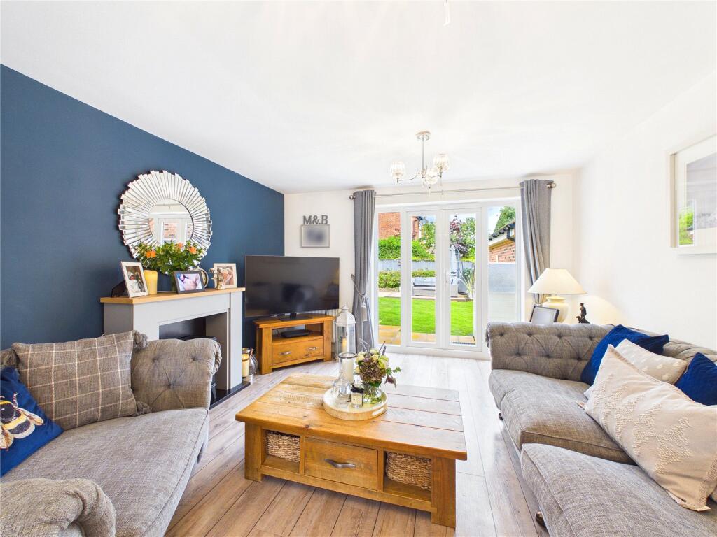 Lawley Way, Droitwich Spa, Worcestershire, WR9 photo 4