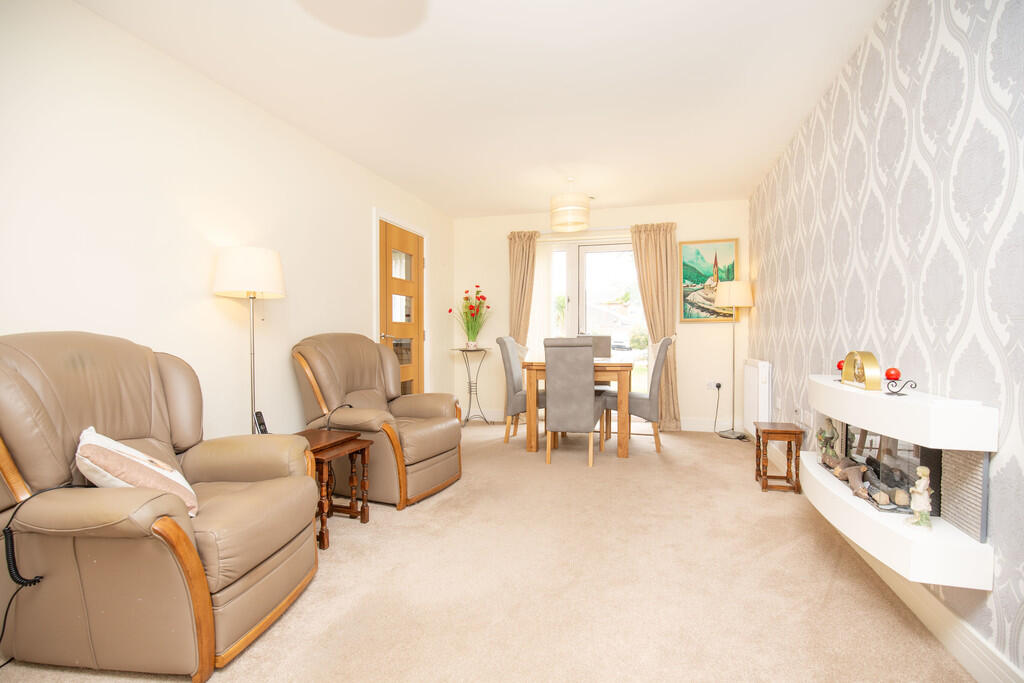 St Clements Court, Atherstone photo 4