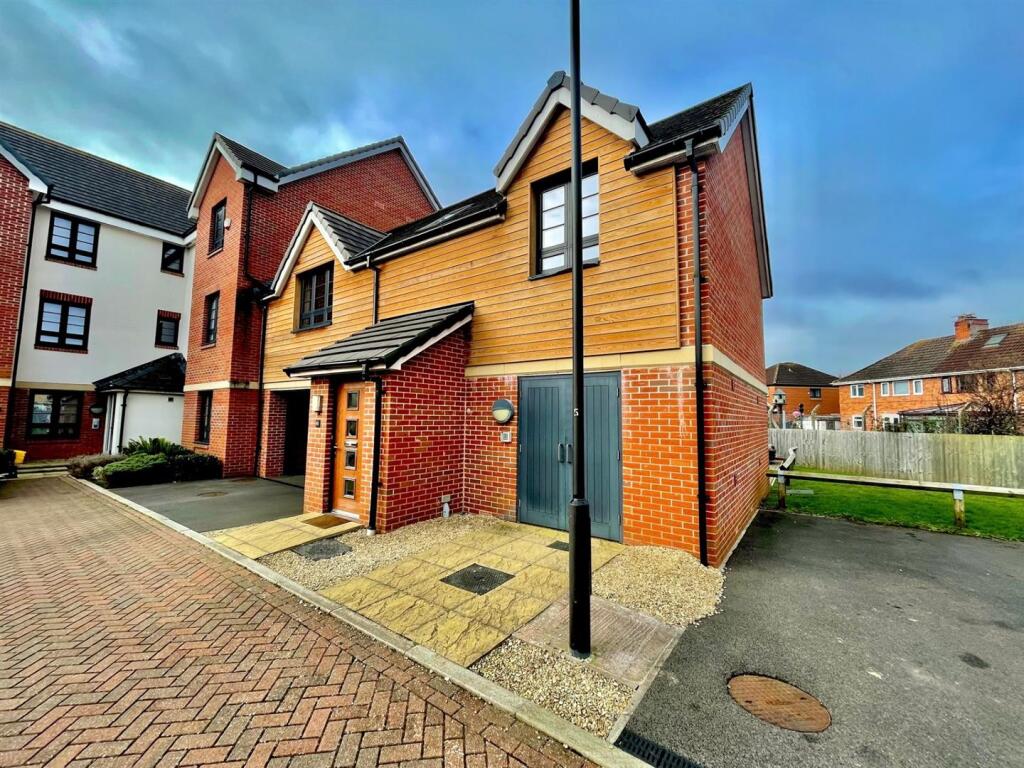 Main image of property: The Coach House, 86 Malago Drive