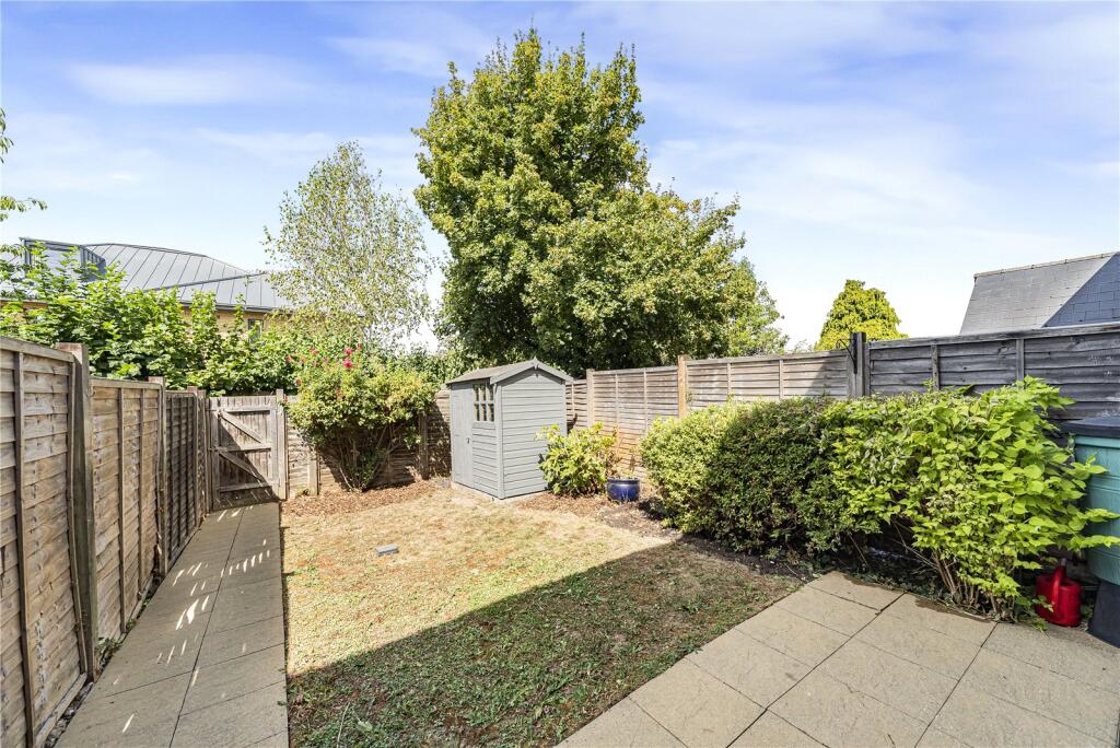 Squirrels Close, Swanley, Kent, BR8 photo 5