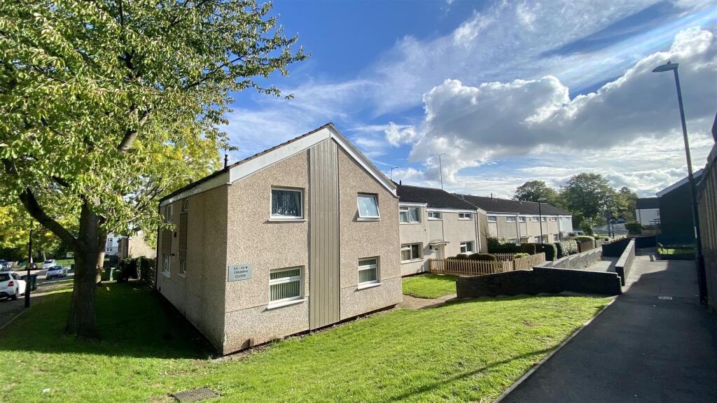 2-bed flat on 37 Triumph Close, £99,000