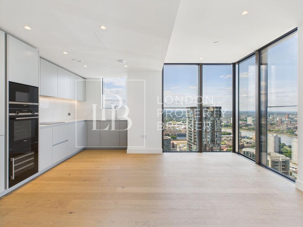 Main image of property: Harcourt Tower, South Quay Plaza, E14