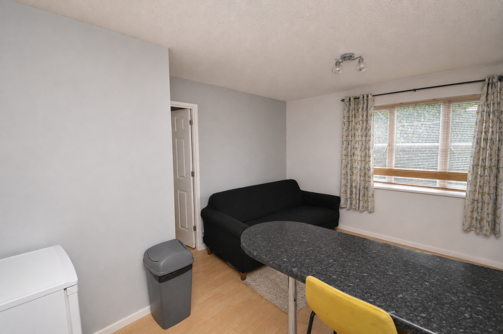 Apartment in Hereford - View 5