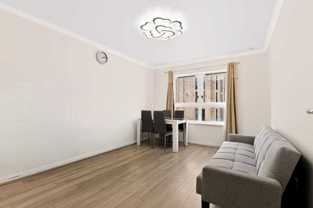 Apartment in Glasgow - View 2