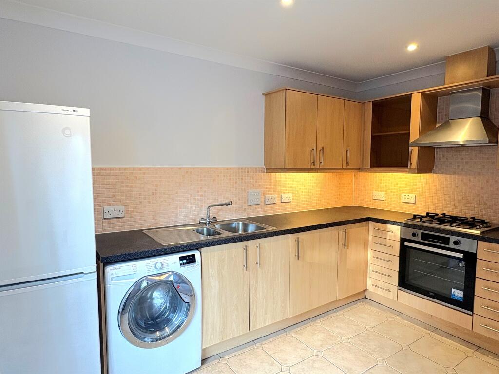 House in Mid Sussex, Haywards Heath - View 5