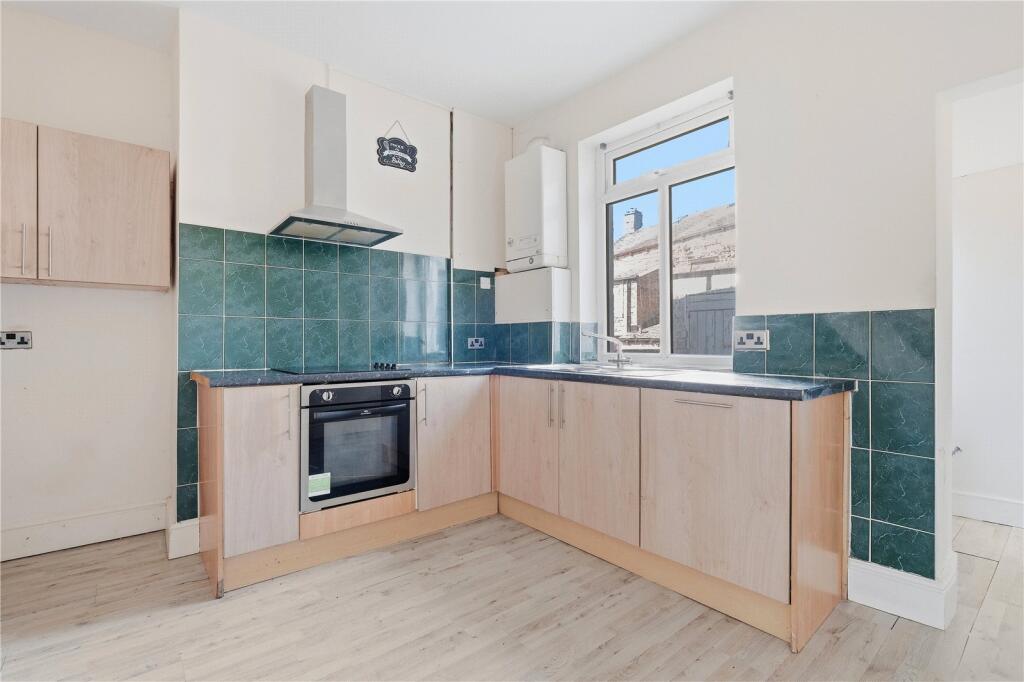 North Street, Colne, Lancashire, BB8 - View 3