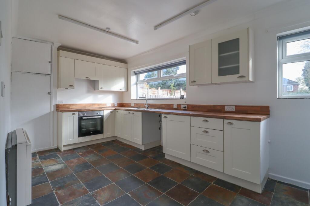 Thoresby Avenue, Gaywood, King's Lynn, Norfolk, PE30 photo 2
