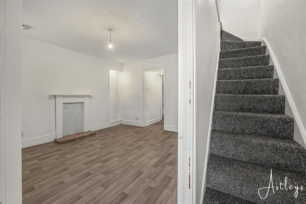 House in Swansea - View 2