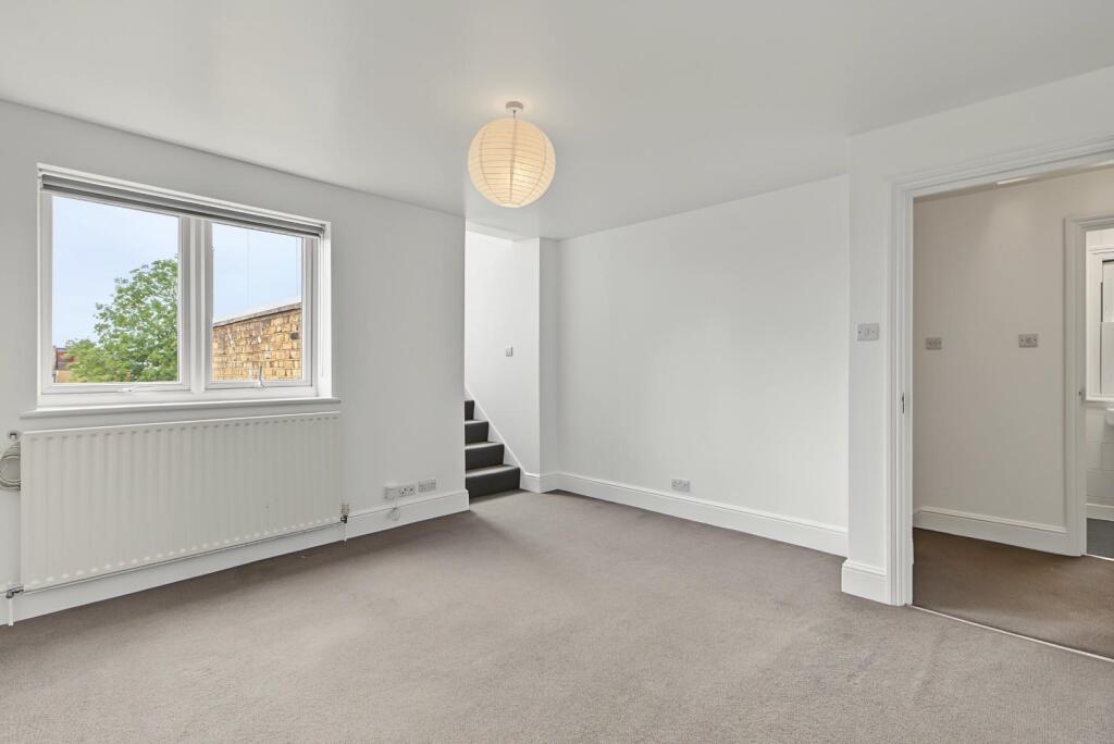 Apartment in London - View 4