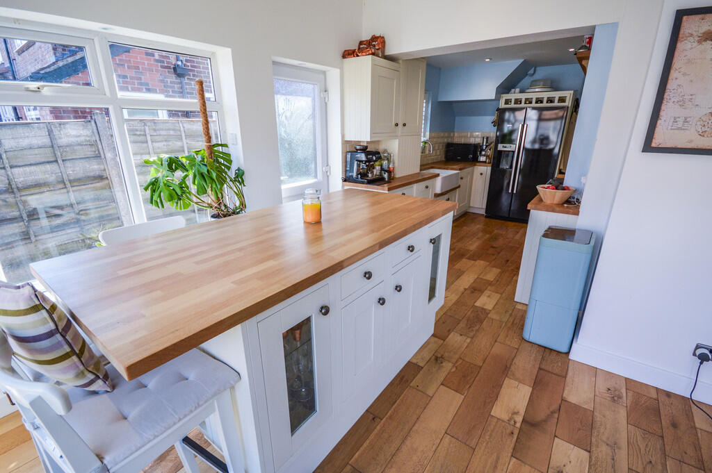 Marbury Drive, Timperley, Altrincham photo 3