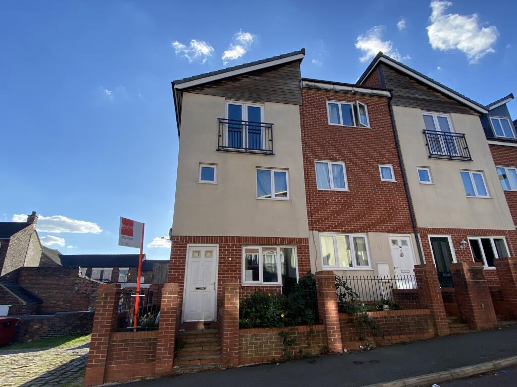 4-bed other on Brentleigh Way, Stoke-on-Trent, Staffordshire, ST1, £160,000
