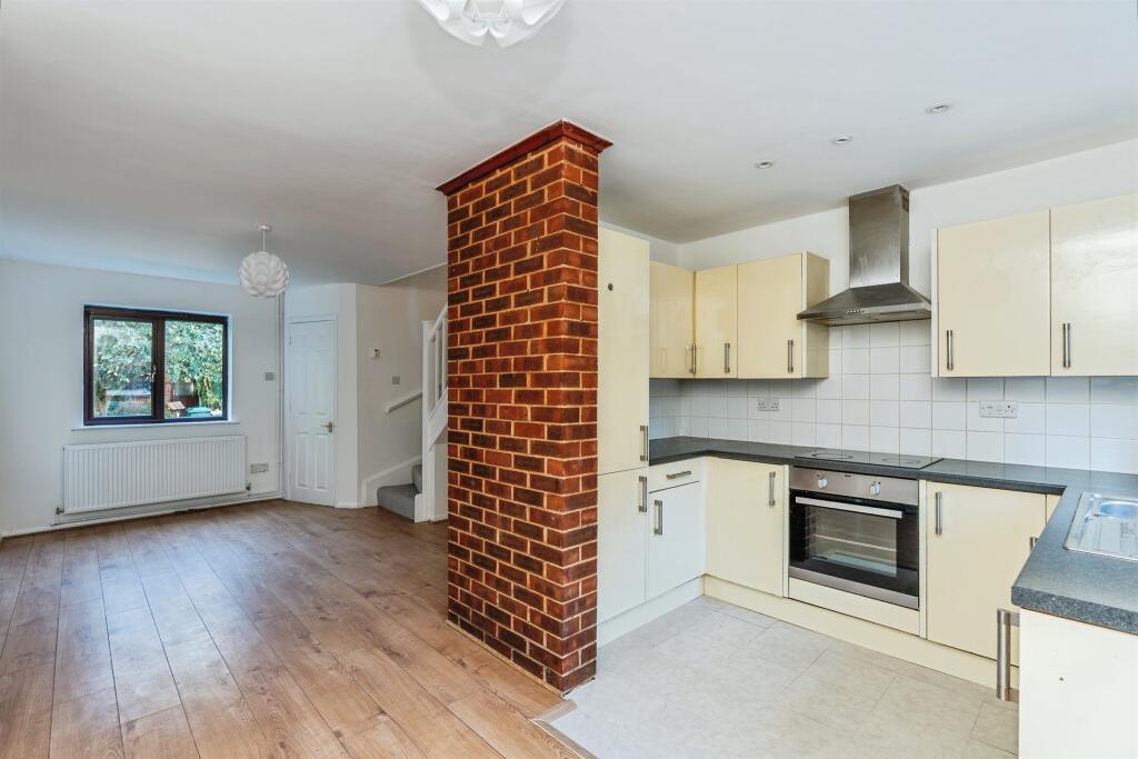 House in Southampton, Shirley Warren - View 4