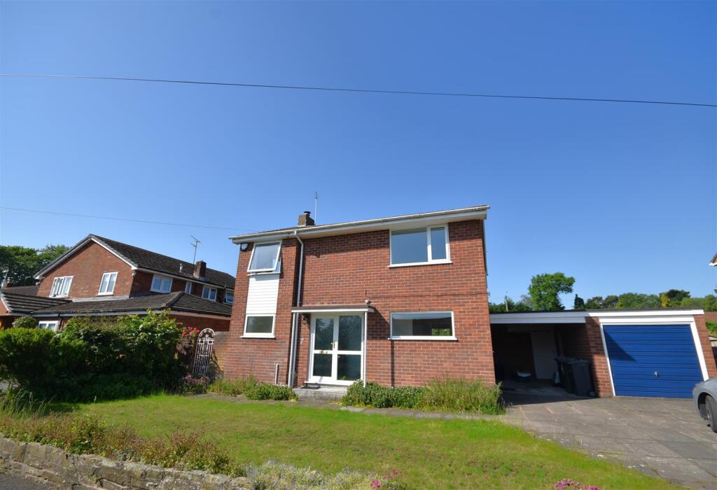 Main image of property: Hawthorne Drive, Willaston, Neston