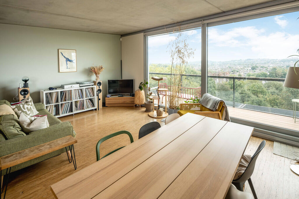 Apartment in London, Champion Hill Estate, East Dulwich - View 2