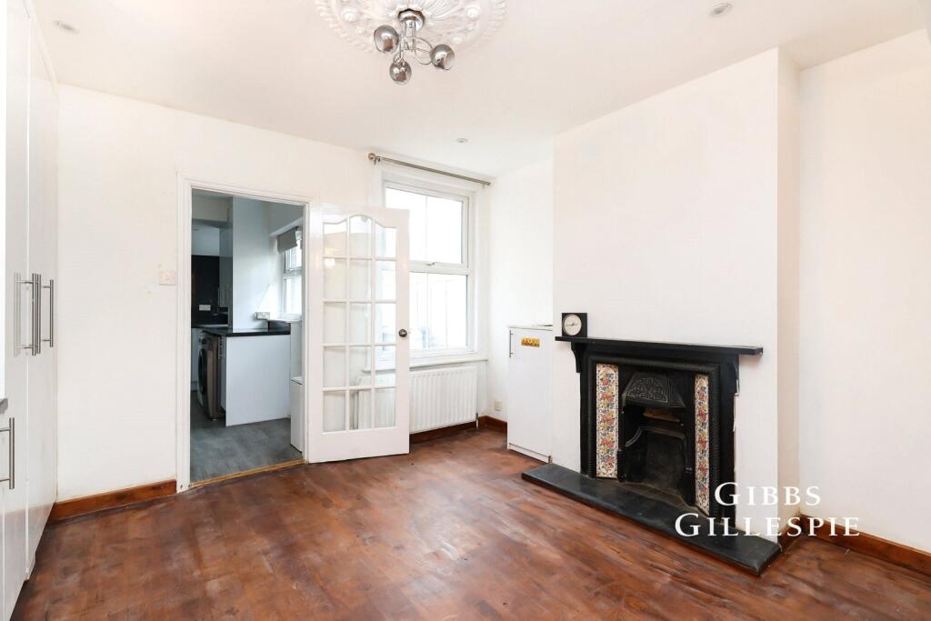 House in Slough, Chalfont St Peter - View 5
