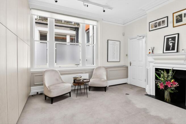 30 Queen Anne Street, London W1G 8HX
