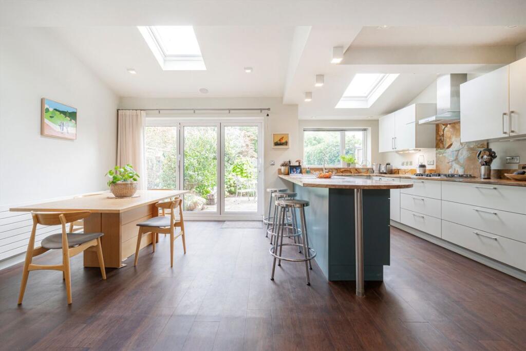 House in London - View 4