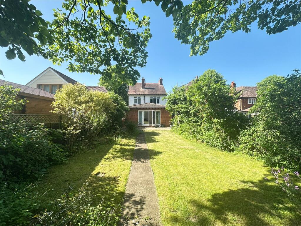 Main image of property: Horton View, Banbury, Oxfordshire, OX16