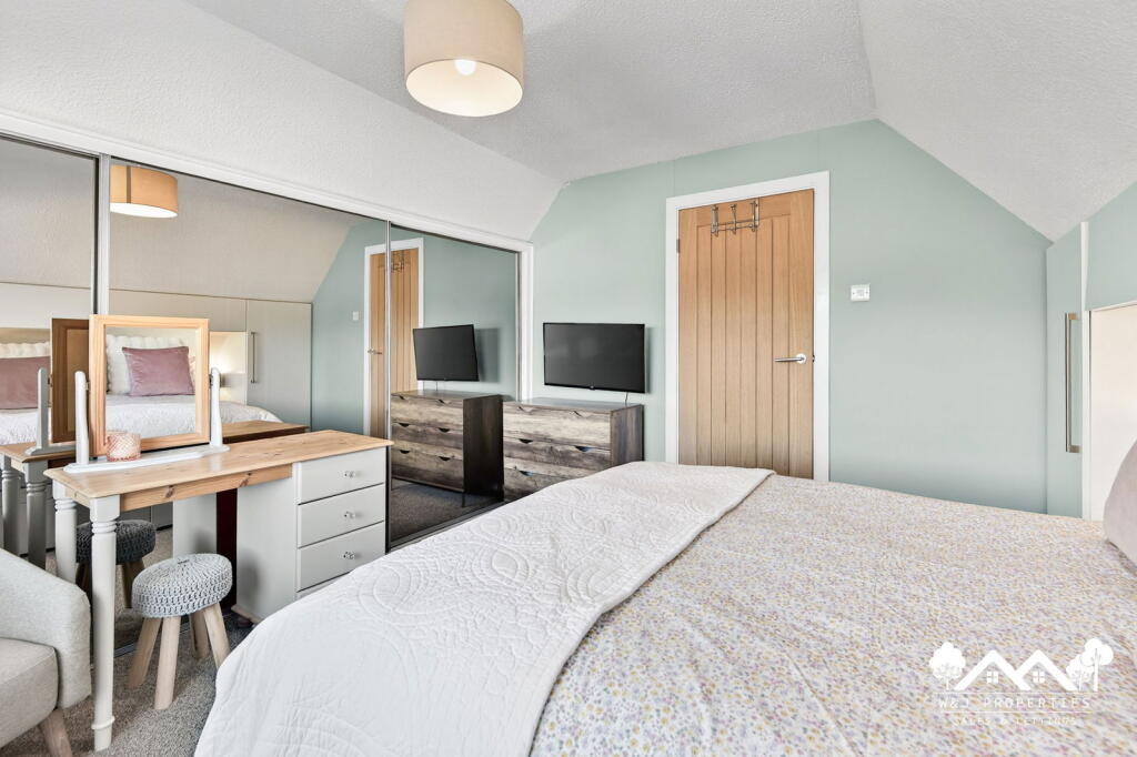 Additional image 24 of Earls Drive, Hoddlesden, Darwen, BB3