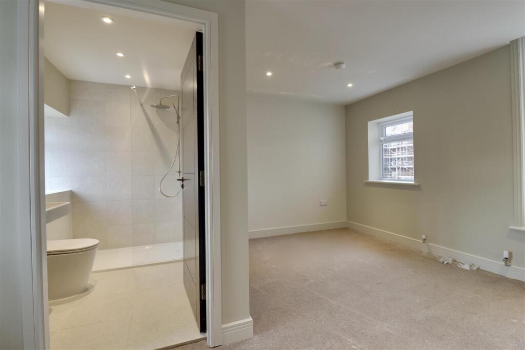 Oaklands, St Johns Square - View 6